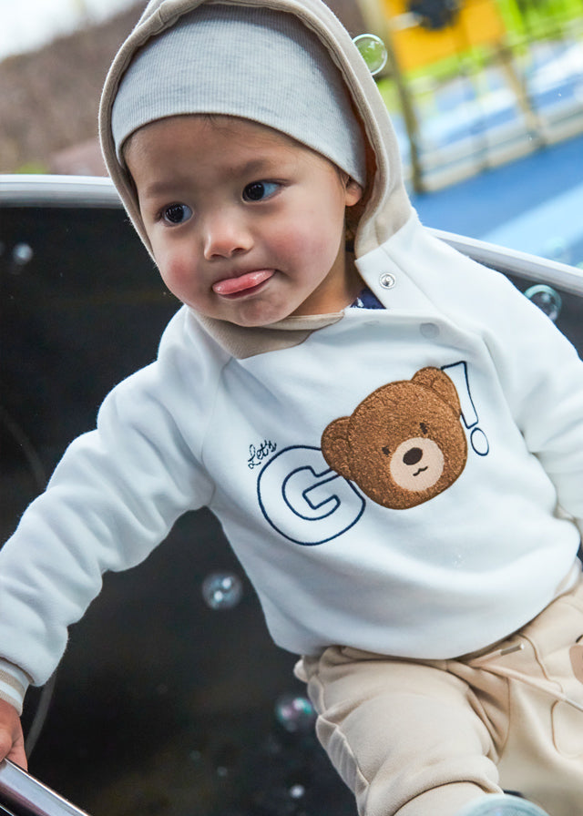 Pullover capucha