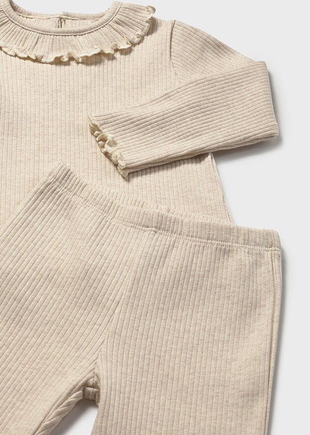 Conjunto pantalón con chaleco