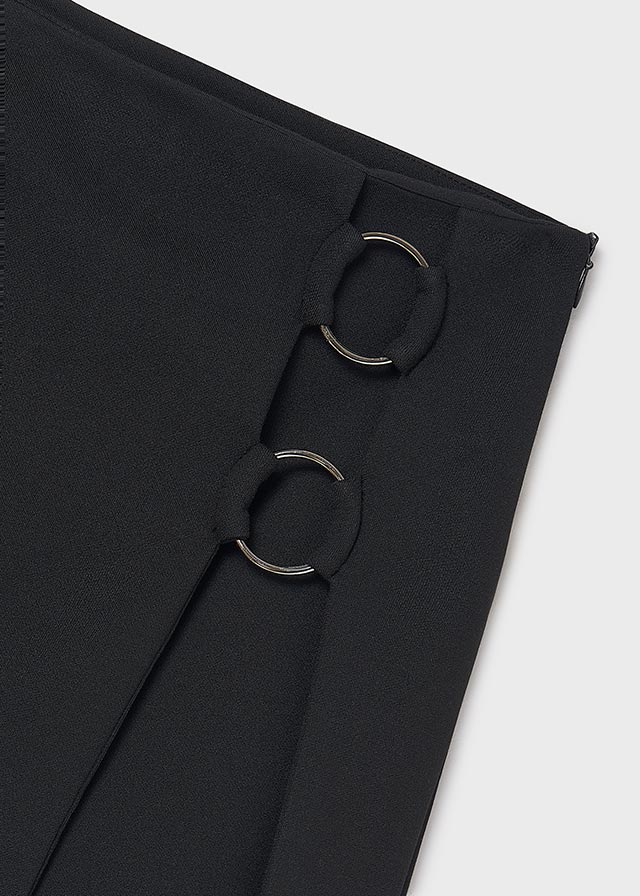 Falda pantalón chica