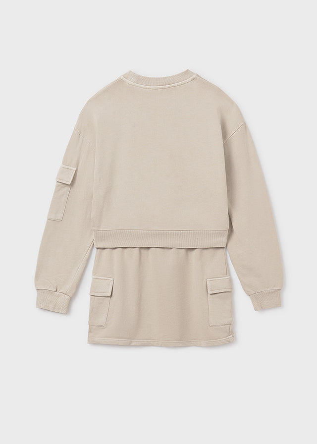 Conjunto falda cargo y sudadera chica