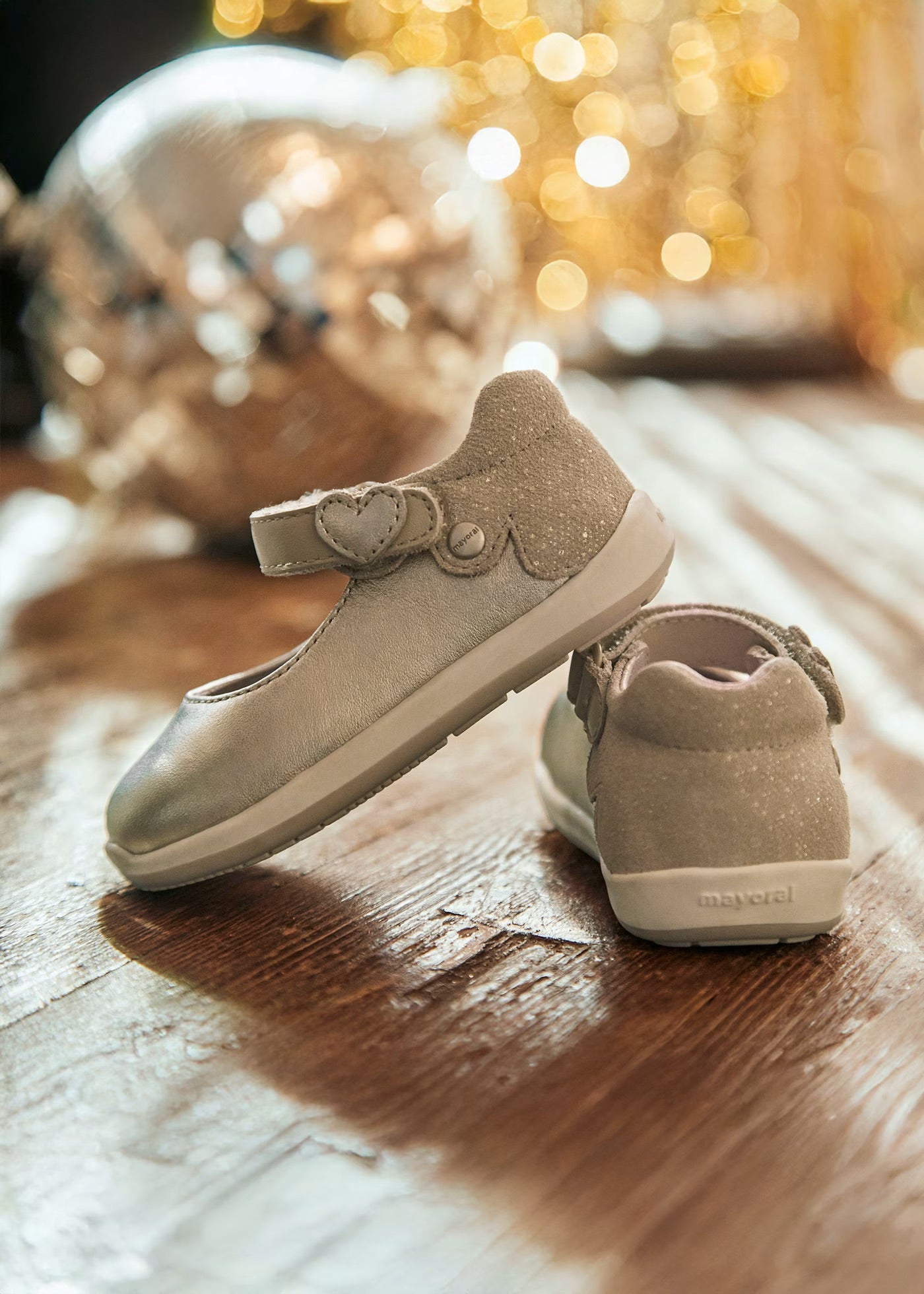 Mercedita metalizada vestir bebé