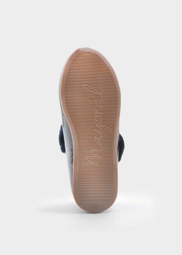 Mercedita charol pelo niña