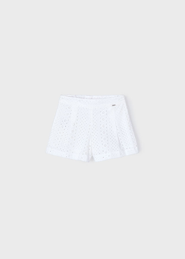 Pantalón corto perforado niña