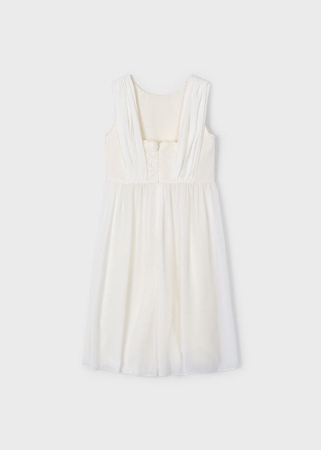 Mono ceremonia niña