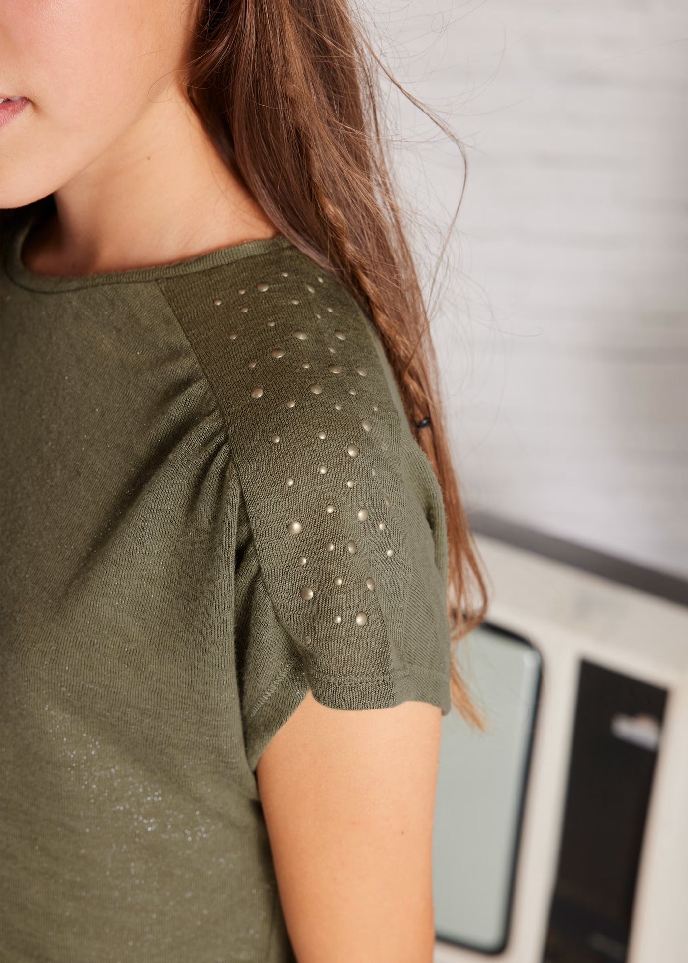 Camiseta tachuelas chica