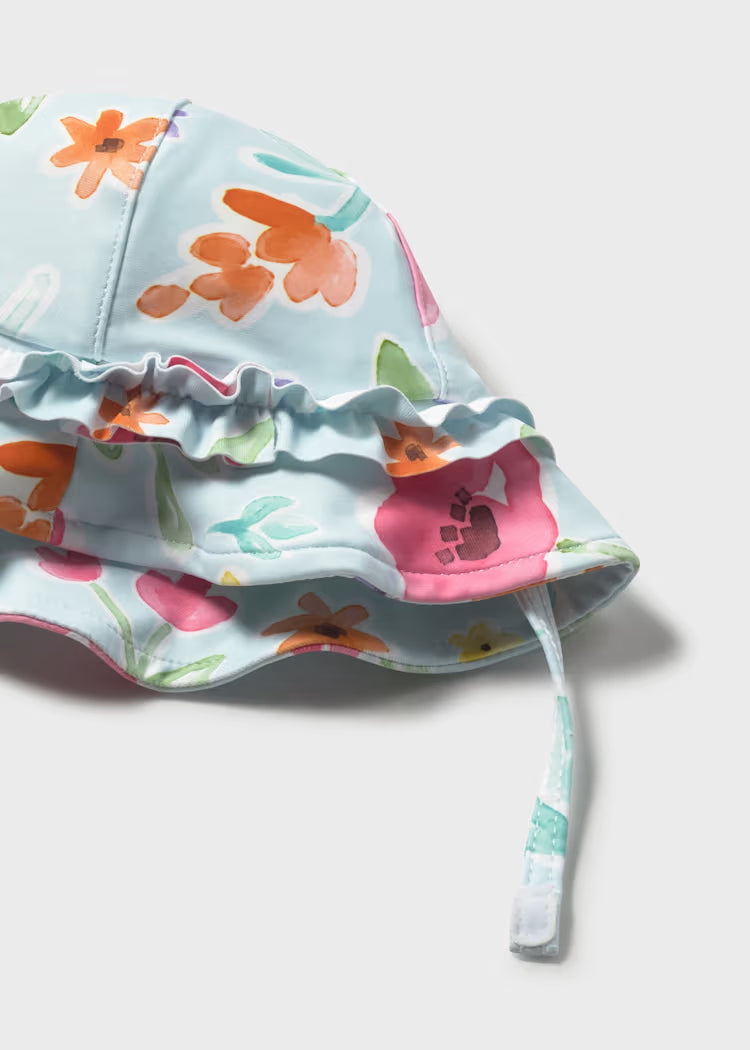 Pelele baño con gorro protección solar recién nacida