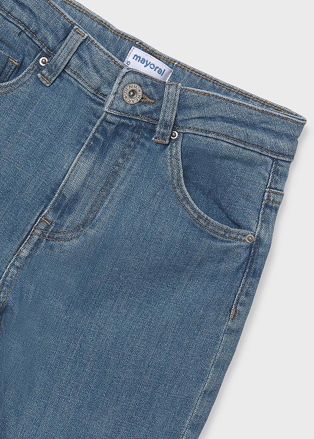 Pantalón vaquero acampanado básico chica