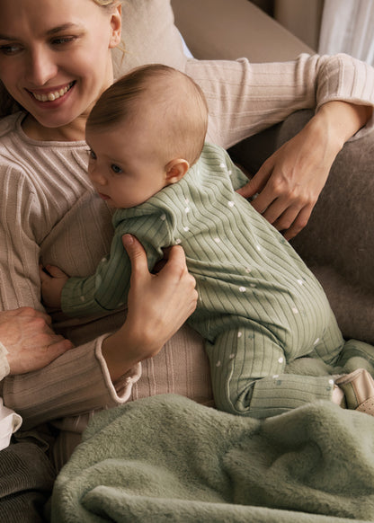 Pelele recién nacido