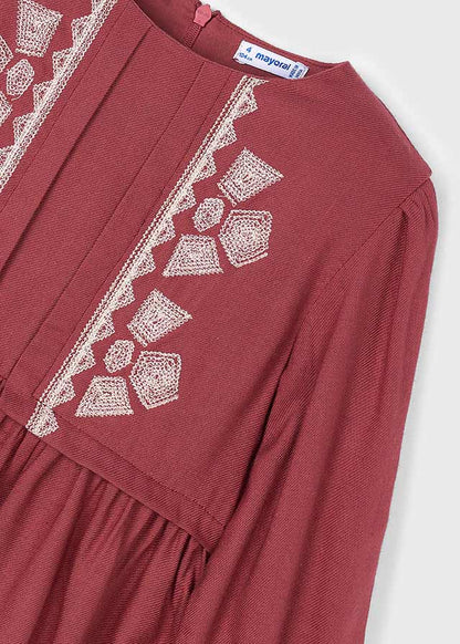 Vestido detalles bordados niña