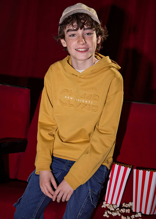 Pullover embossed