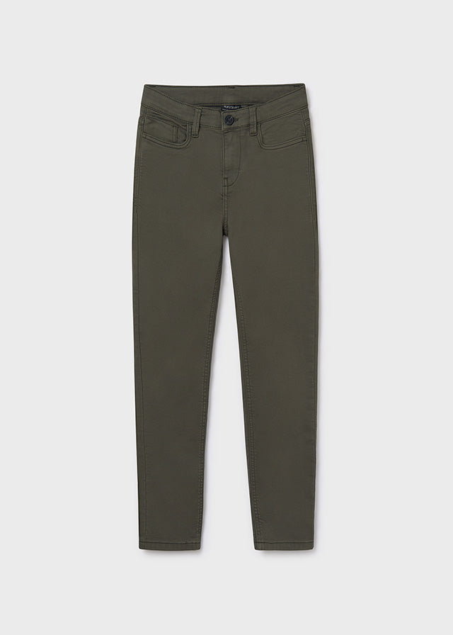 Pantalón slim fit chico