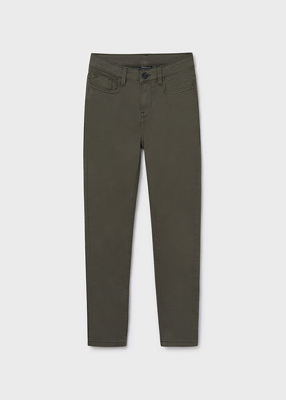 Pantalón slim fit chico