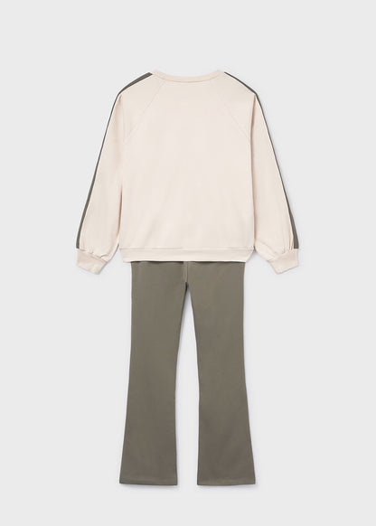 Conjunto legging acampanado y sudadera chica