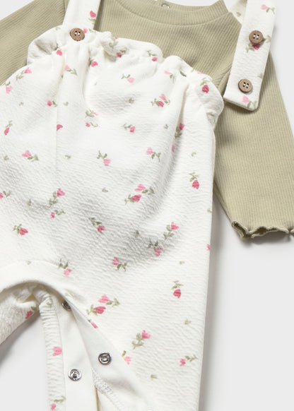 Conjunto peto estampado y jersey recién nacida