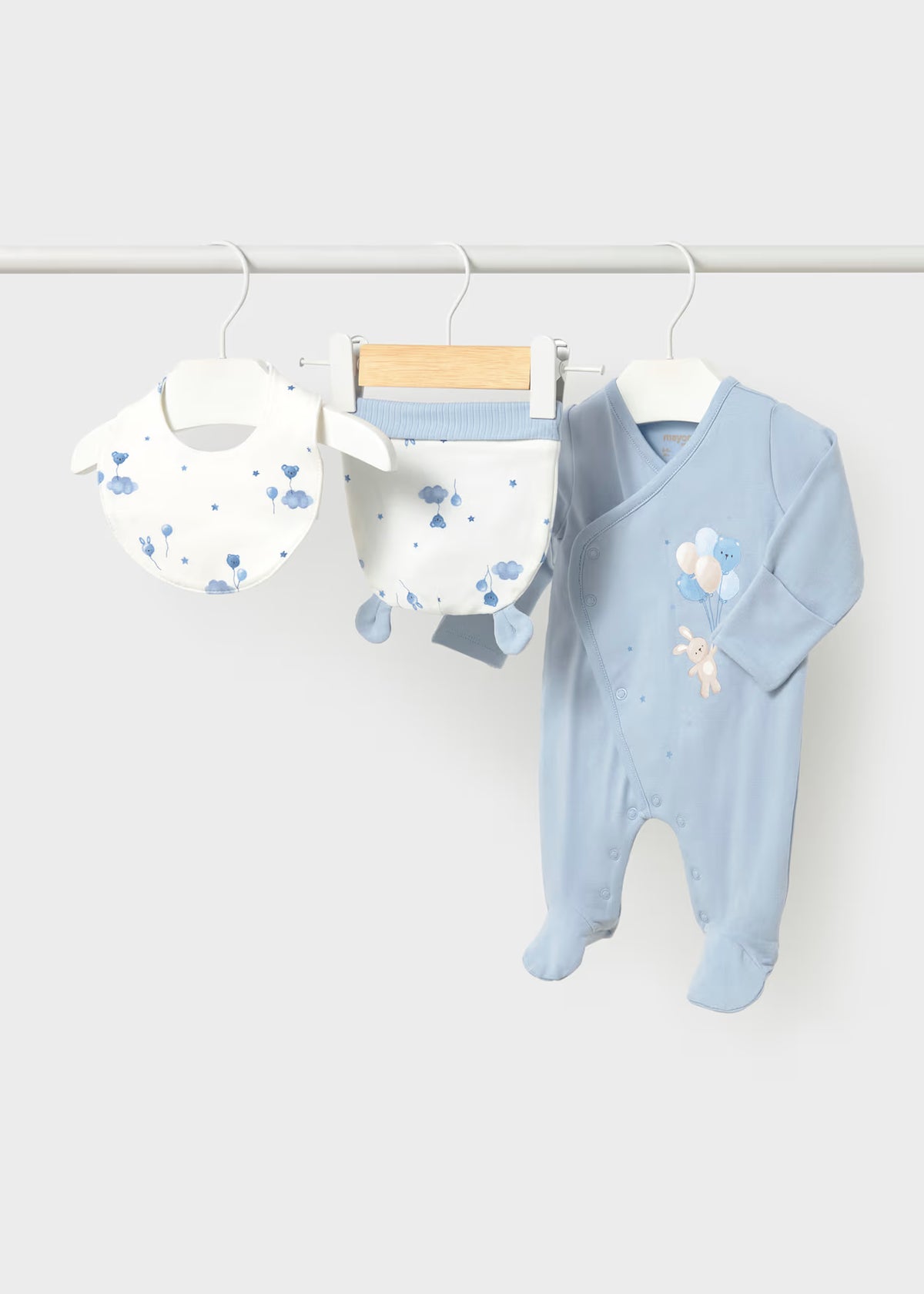 Set de pelele gorro y babero ositos recién nacida Cielo – Mayoral, foto 2