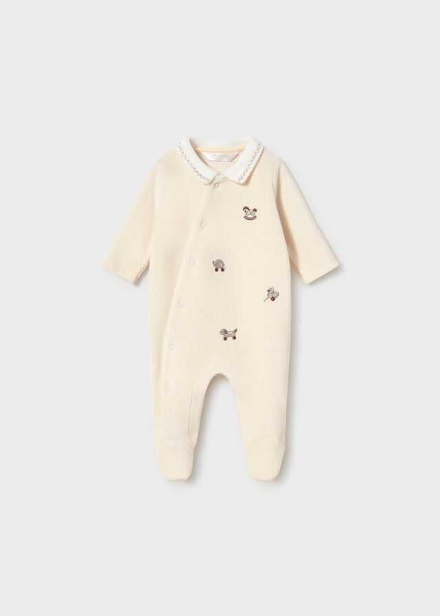 Pijama bordados recién nacido