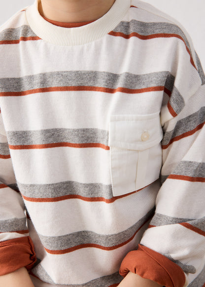 Camiseta rayas bolsillo niño