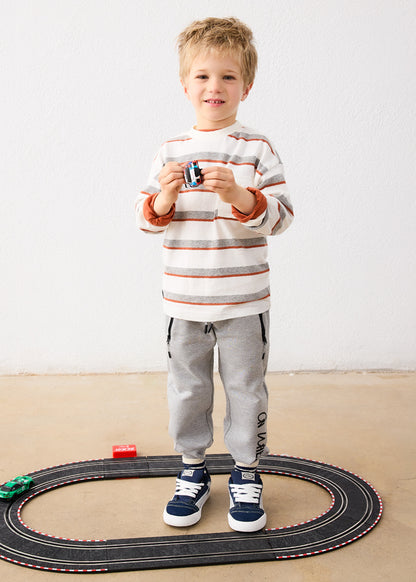 Camiseta rayas bolsillo niño