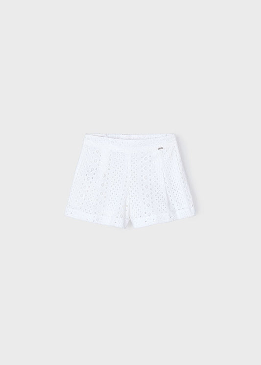 Pantalón corto perforado niña