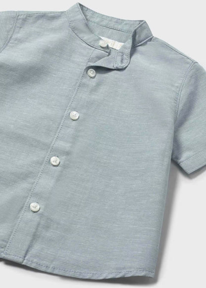 Camisa con lino y cuello mao bebé