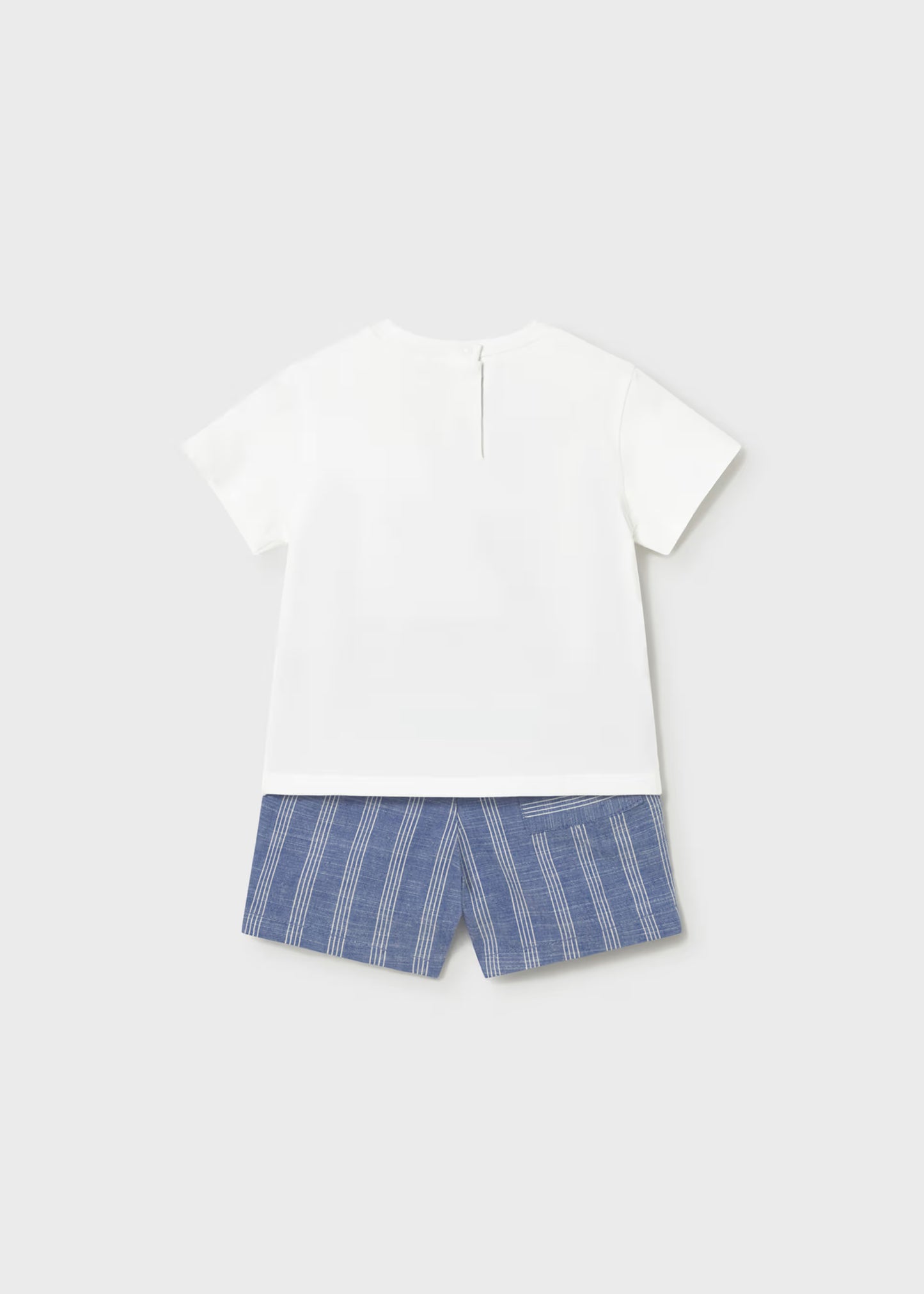Conjunto bermuda y camiseta con lino