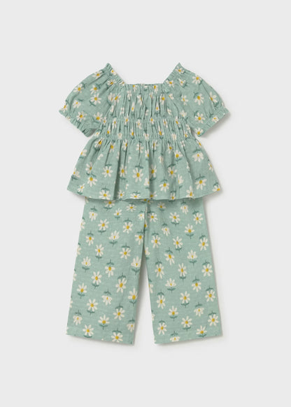 Conjunto pantalón y blusa estampada bebé