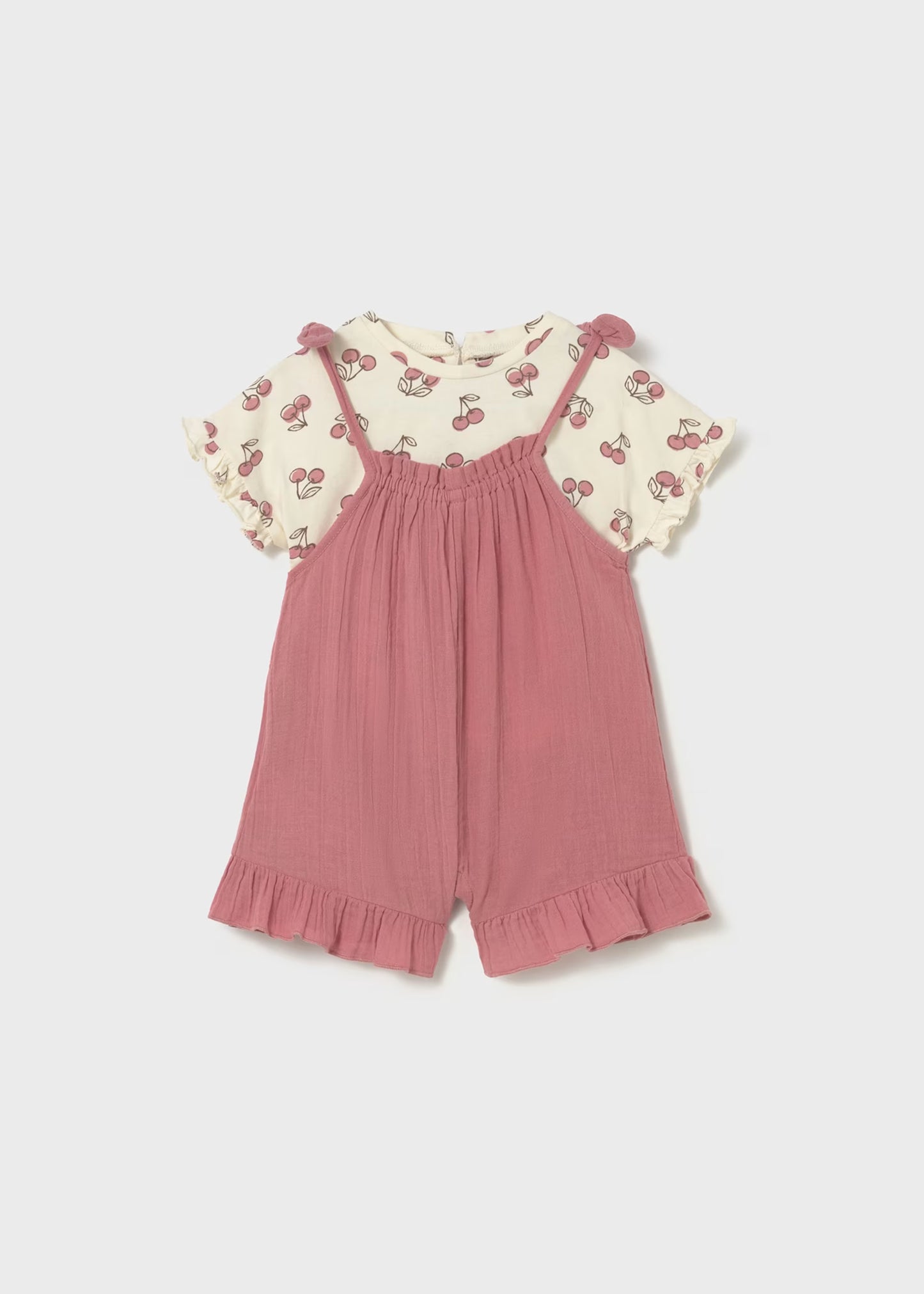 Conjunto peto y camiseta estampada bebé
