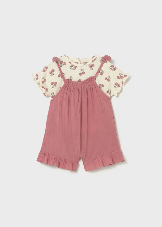 Conjunto peto y camiseta estampada bebé