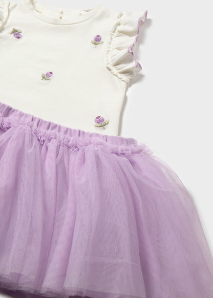 Conjunto de falda de tul y camiseta con volantes bebé