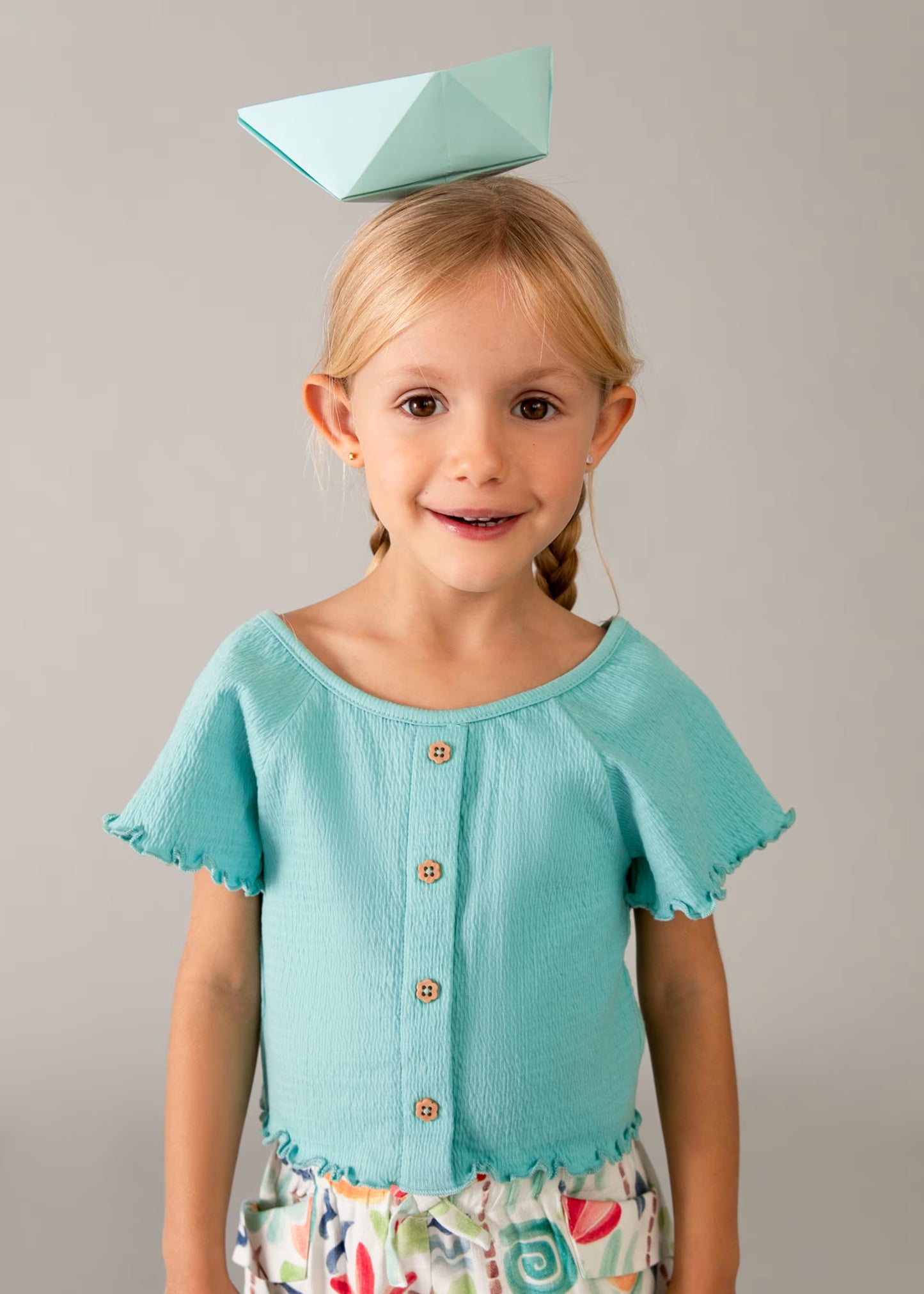 Camiseta con volantes niña