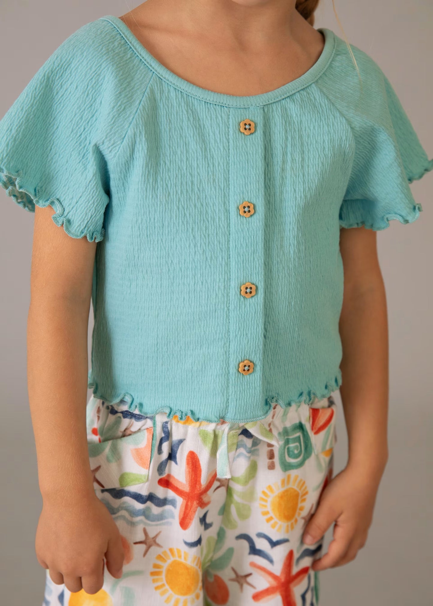 Camiseta con volantes niña