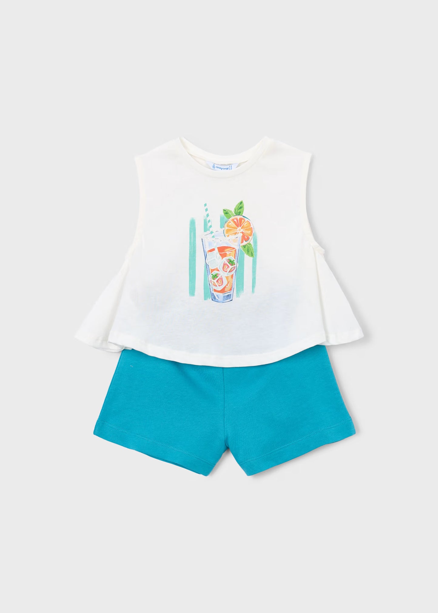 Conjunto pantalón corto y camiseta niña