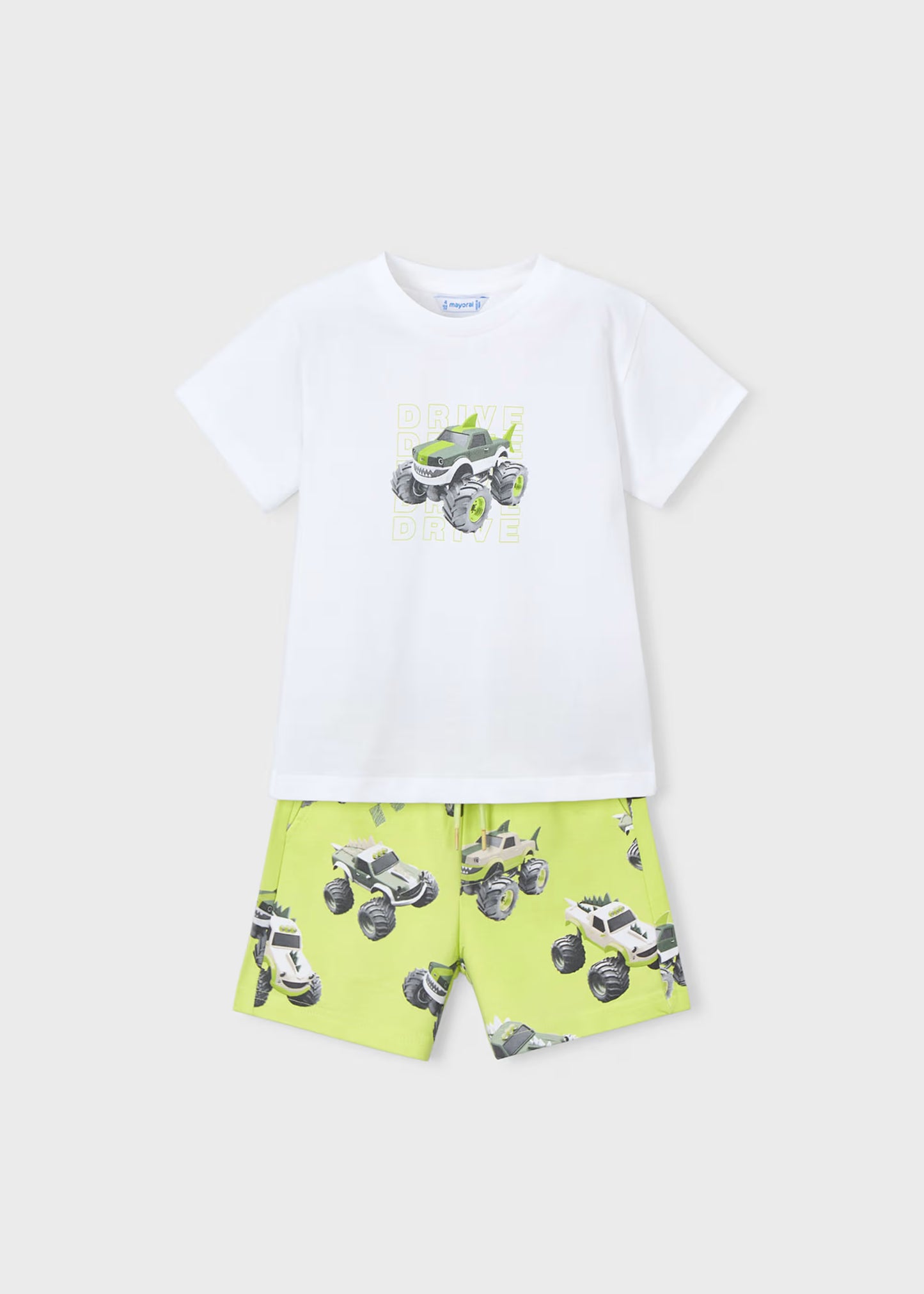 Conjunto bermuda y camiseta estampada niño