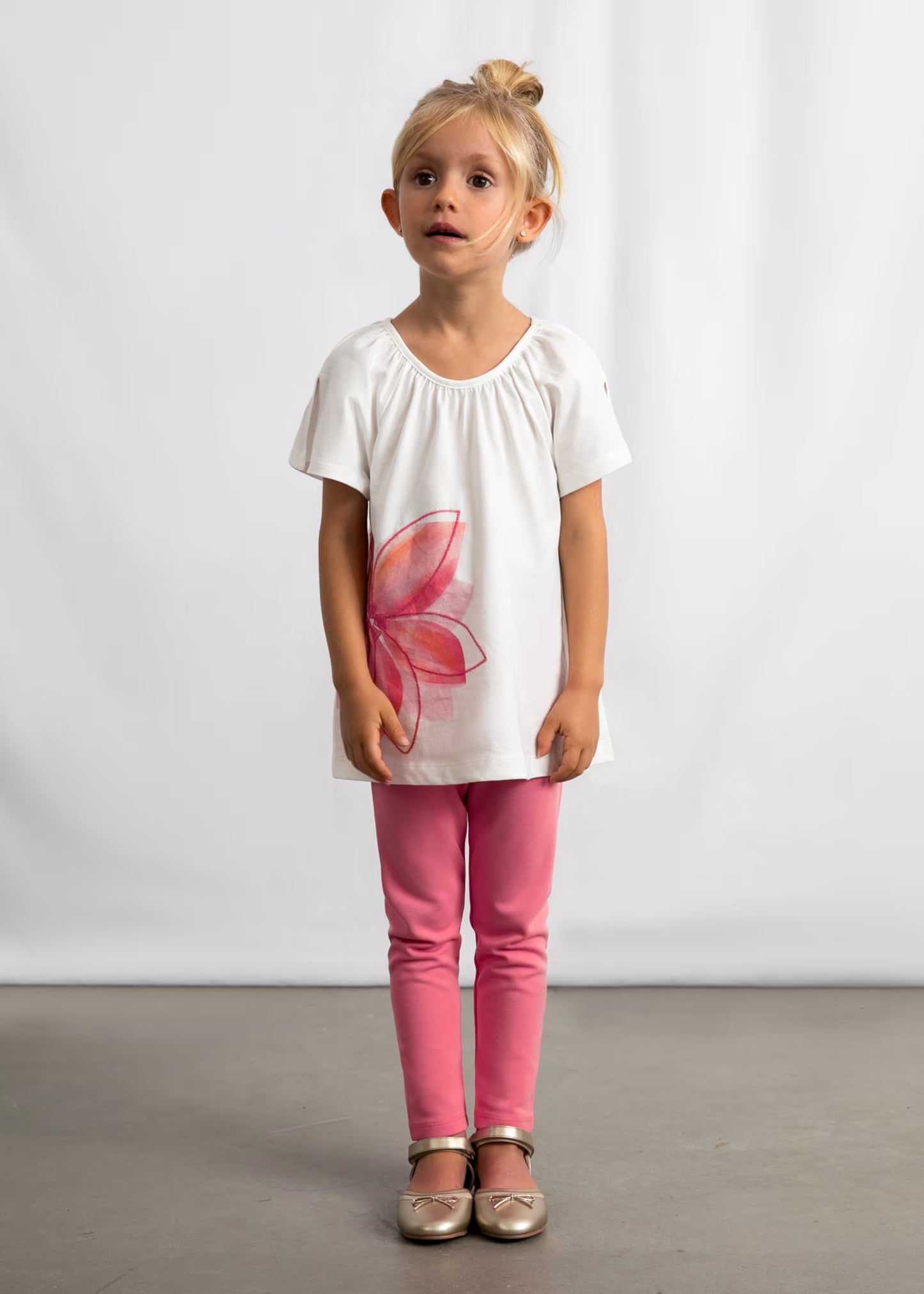 Conjunto legging y camiseta flor niña