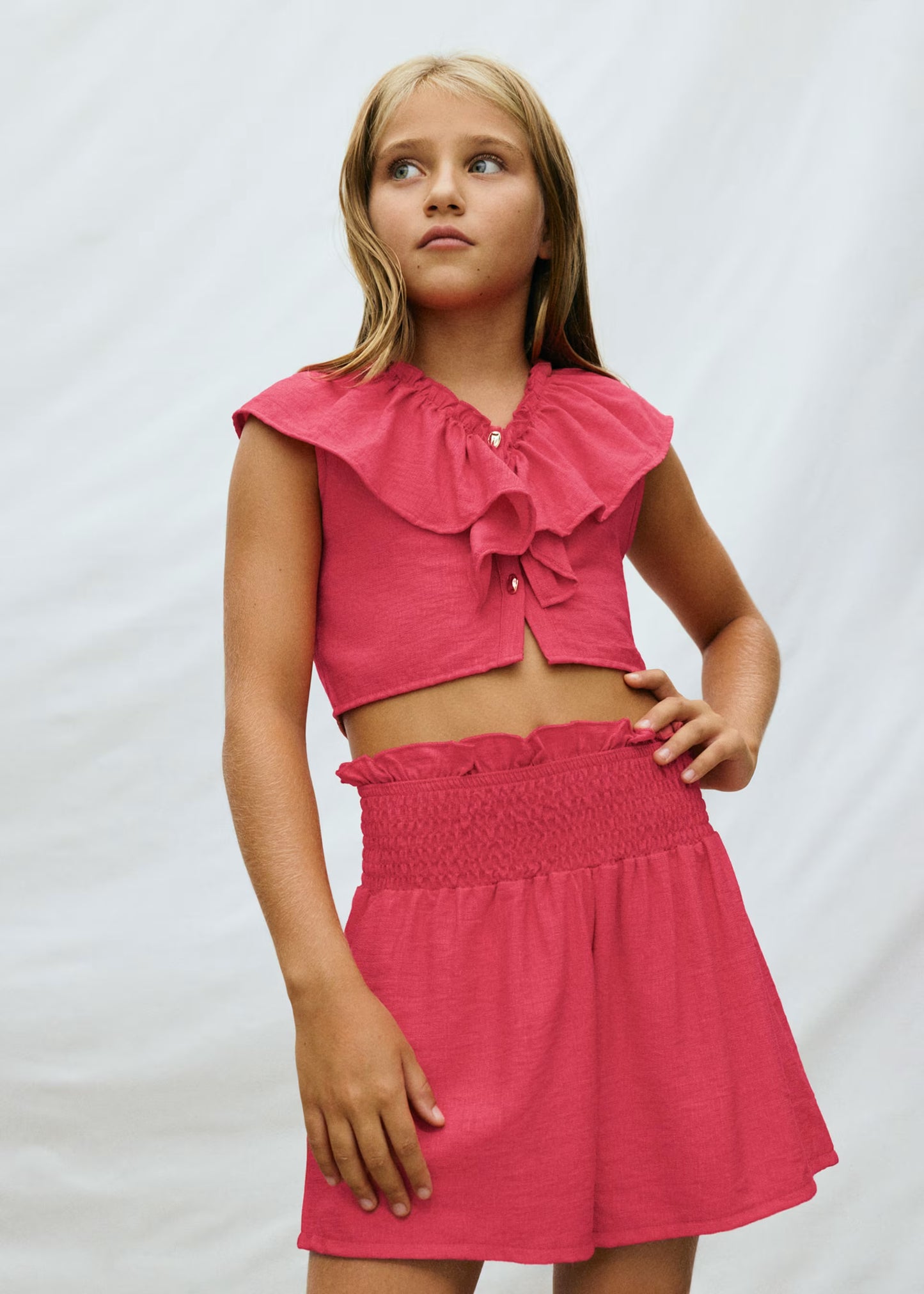 Conjunto pantalón corto y top volante chica