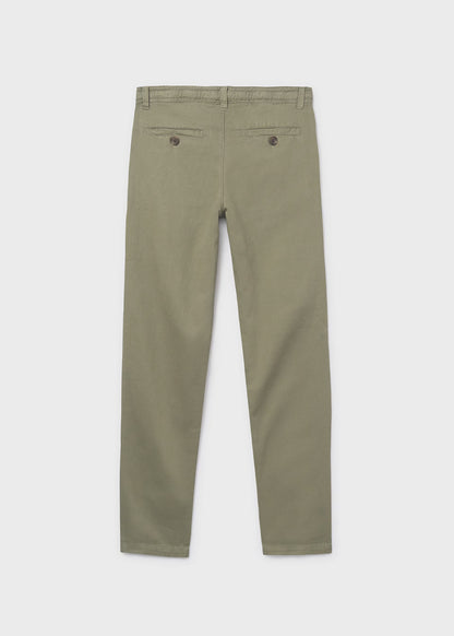 Pantalón chino chico