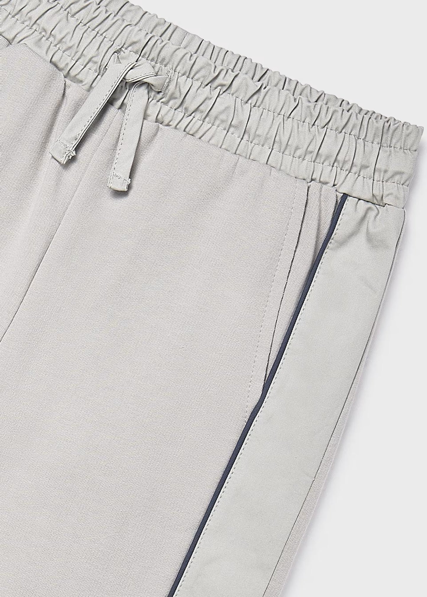 Pantalón contrastes chico