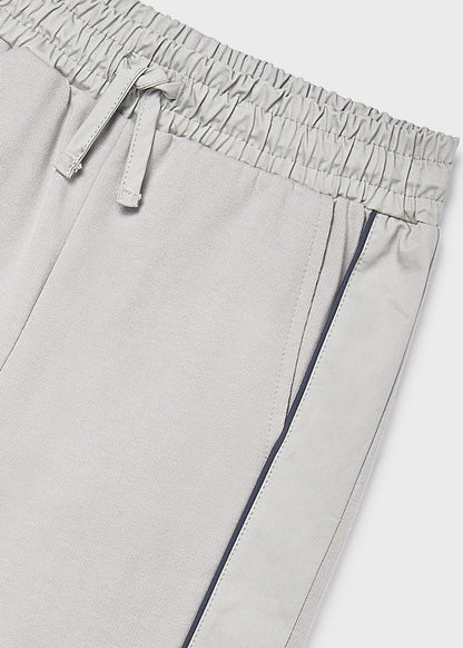 Pantalón contrastes chico