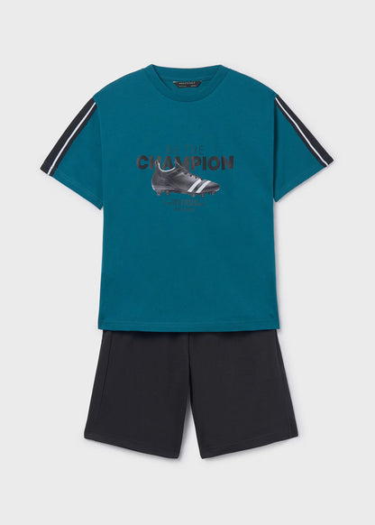 Conjunto bermuda y camiseta bota de fútbol chico