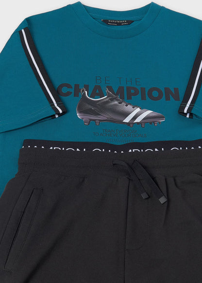 Conjunto bermuda y camiseta bota de fútbol chico