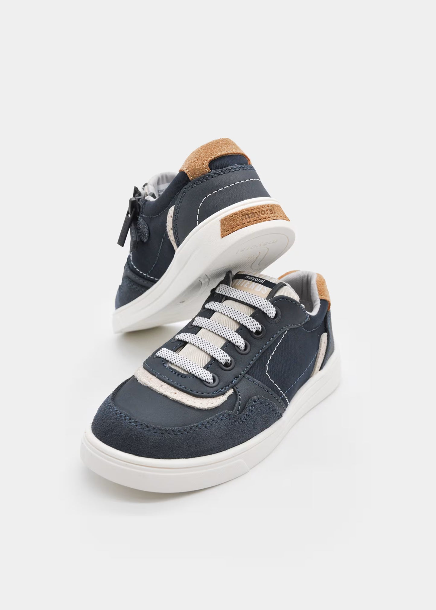 Deportiva casual niño