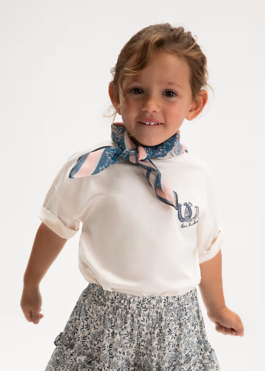 Camiseta con pañuelo estampado niña