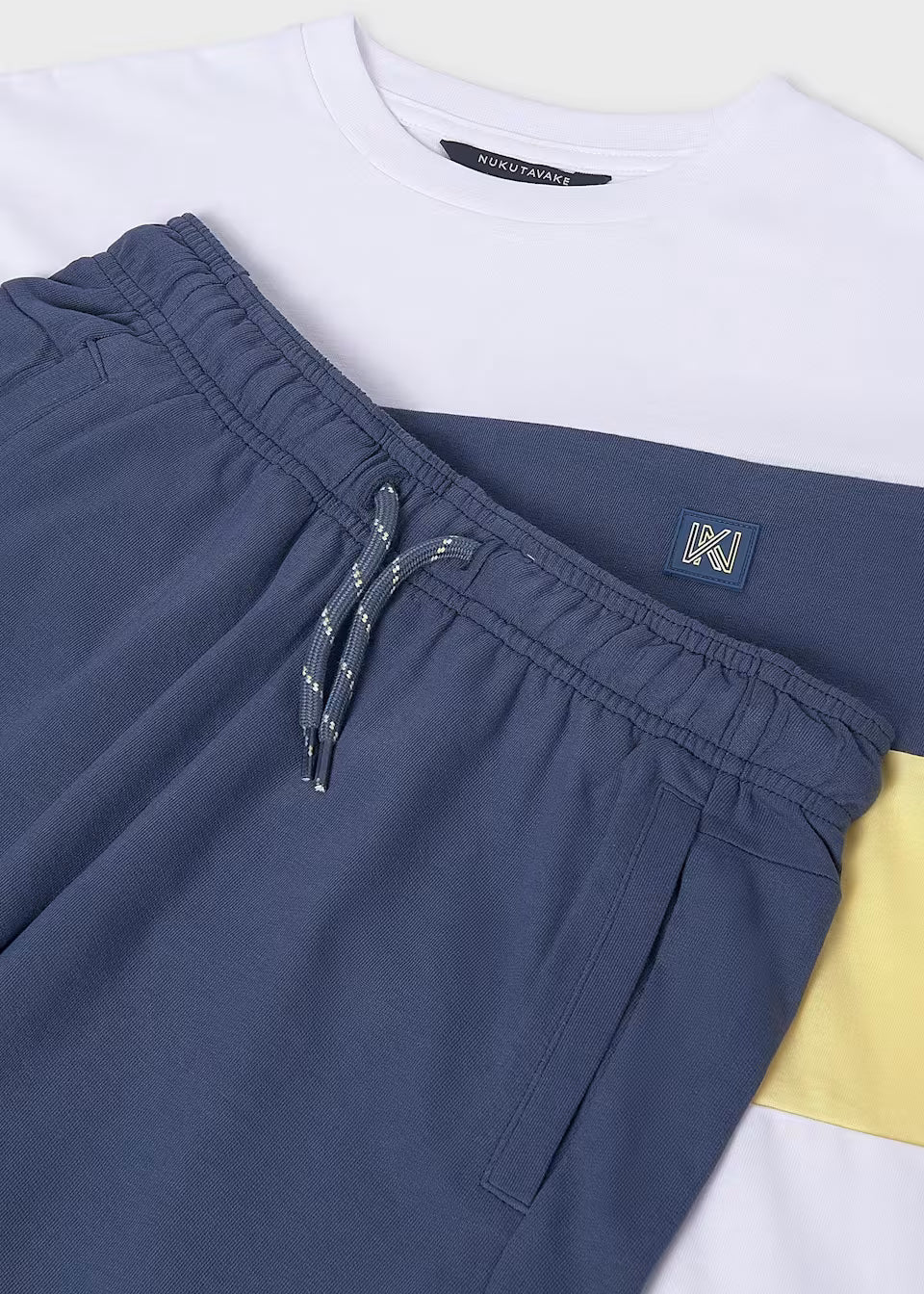Conjunto bermuda y camiseta bloques chico