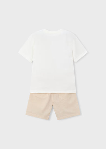 Conjunto bermuda y camiseta con bordado niño