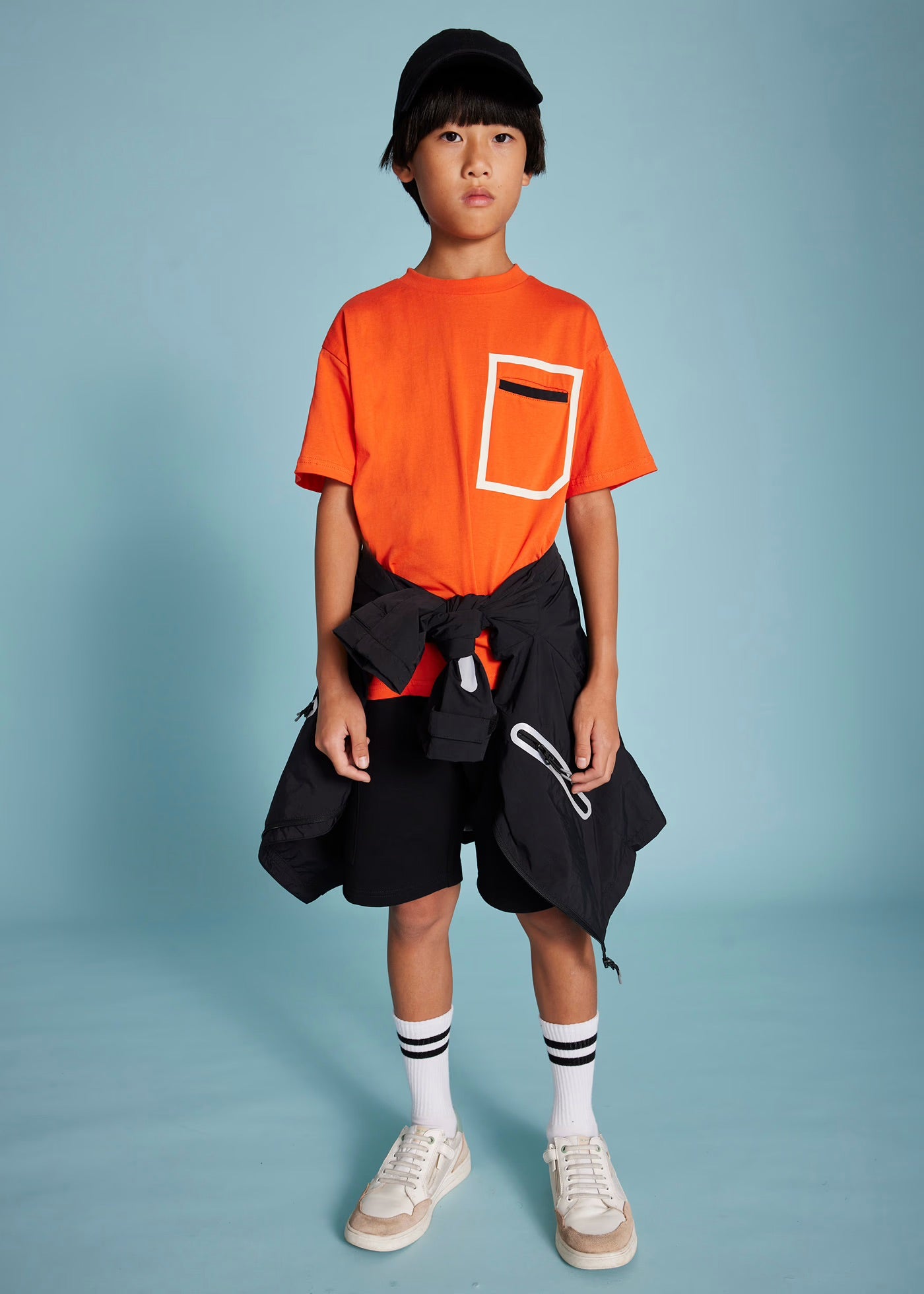 Conjunto bermuda y camiseta contrastes chico