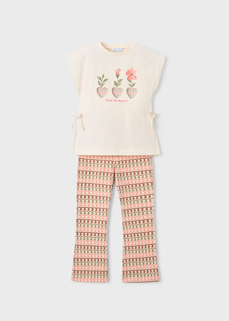 Conjunto legging flare y camiseta niña