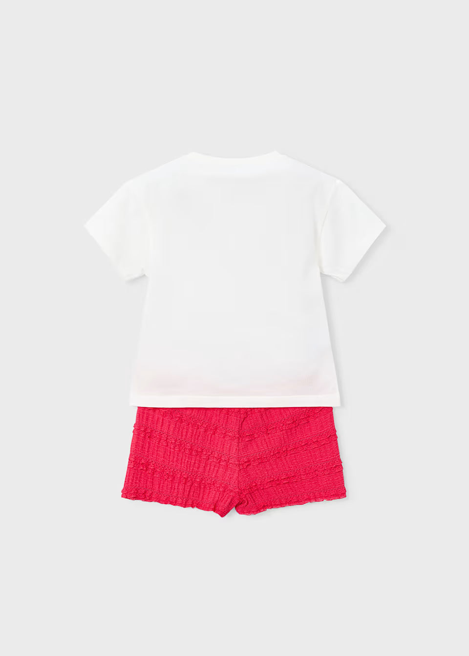 Conjunto pantalón corto volantes y camiseta estampada niña