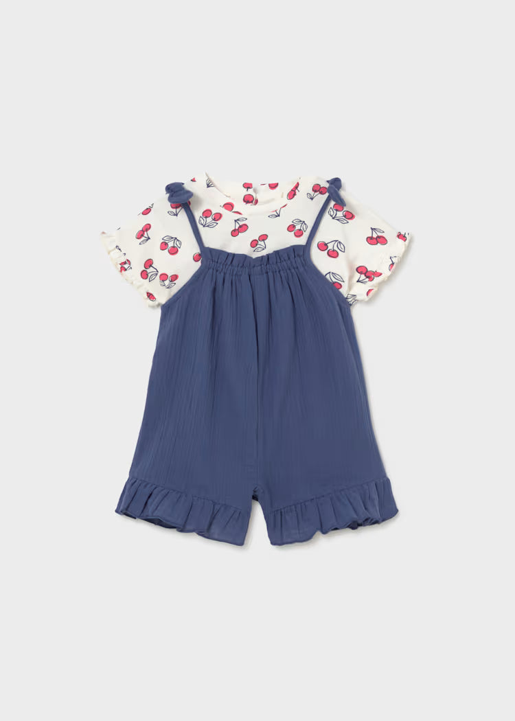 Conjunto peto y camiseta estampada bebé