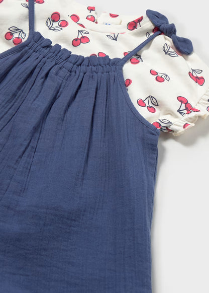 Conjunto peto y camiseta estampada bebé