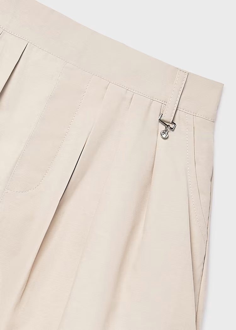 Falda pantalón chica